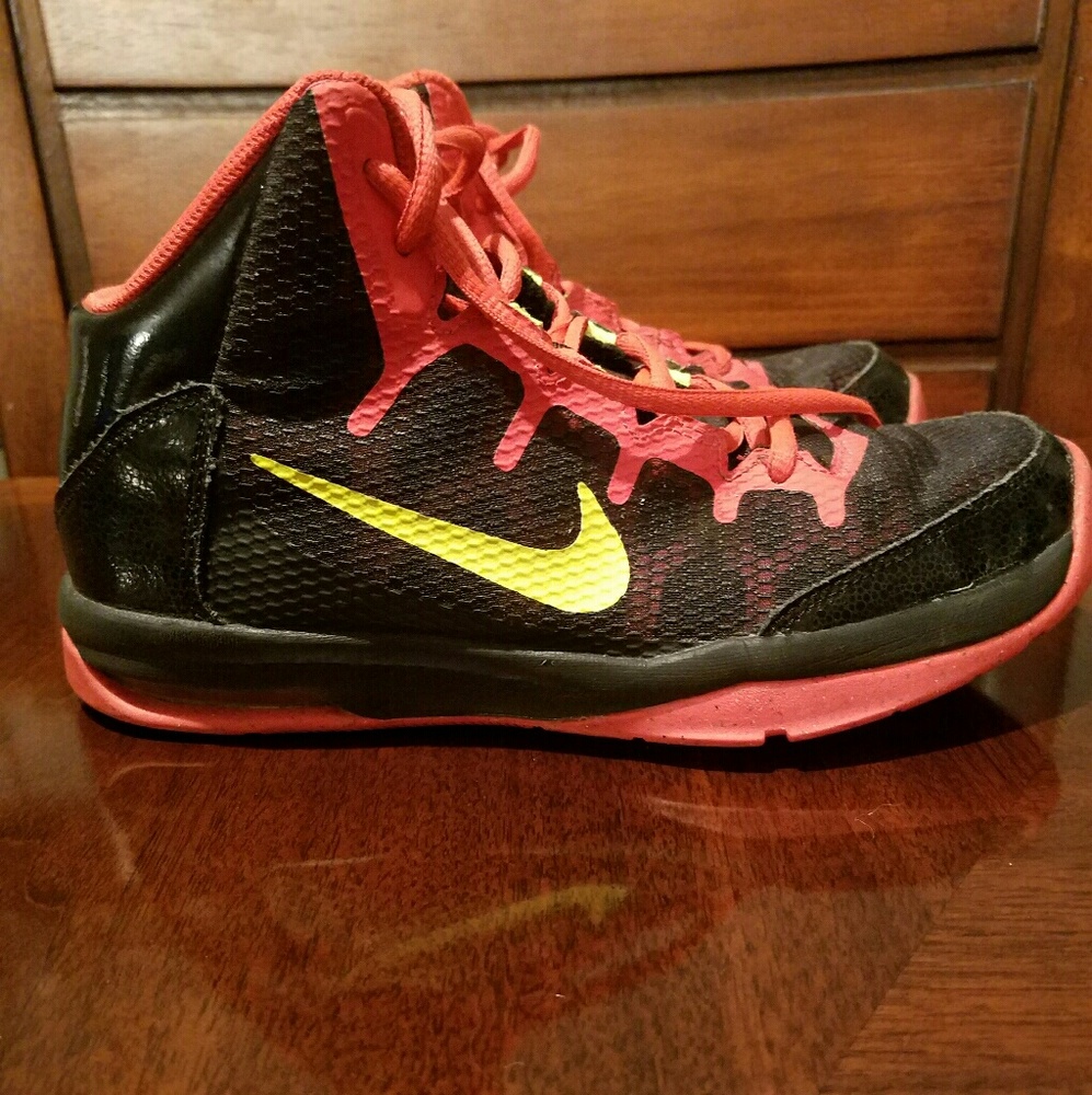 Nike Air Without a Doubt Boy's Basketball Shoe